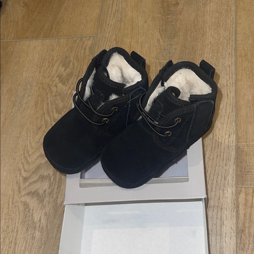 UGG baby Neumel
